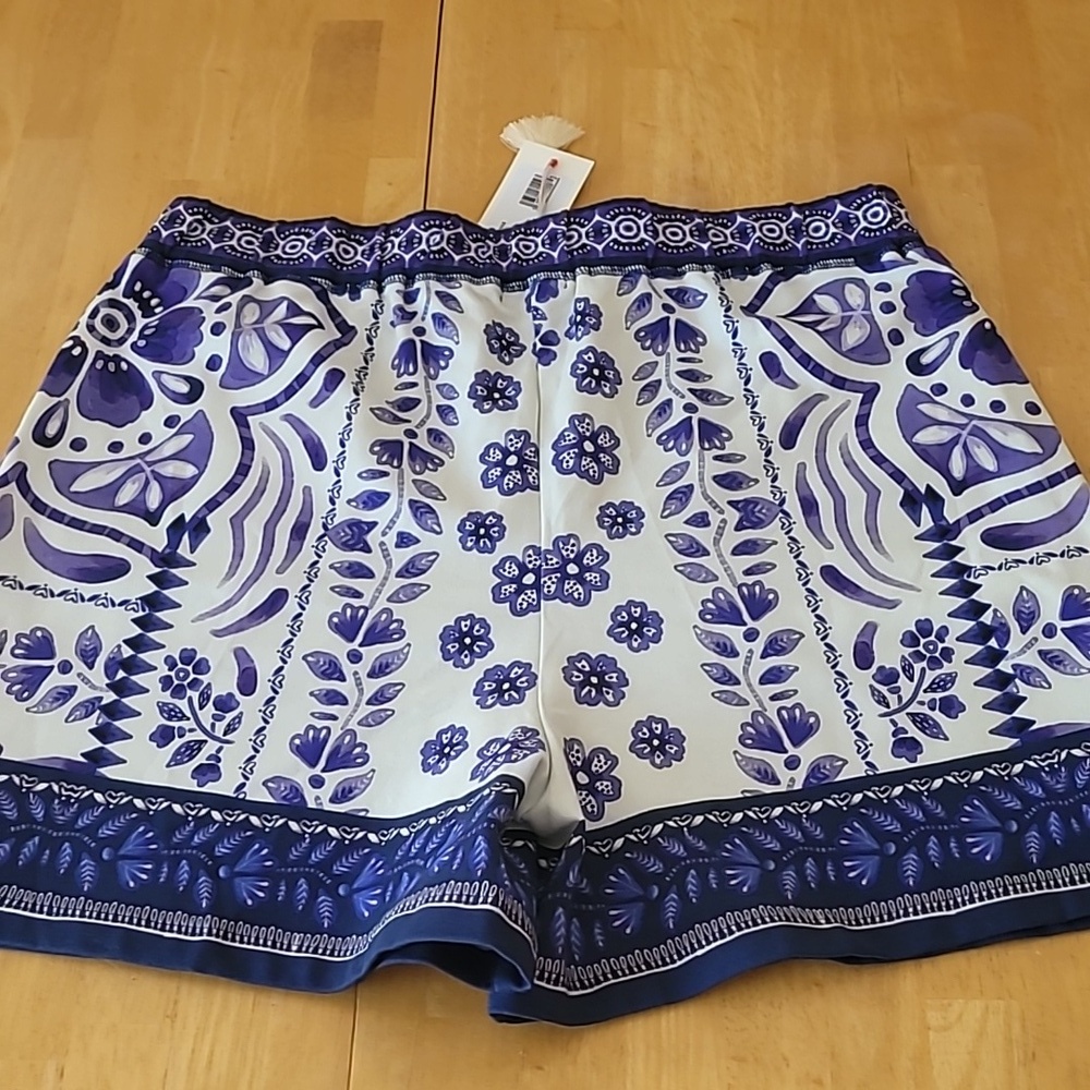 Johnny Was Easy Shorts - Picture 12 of 14